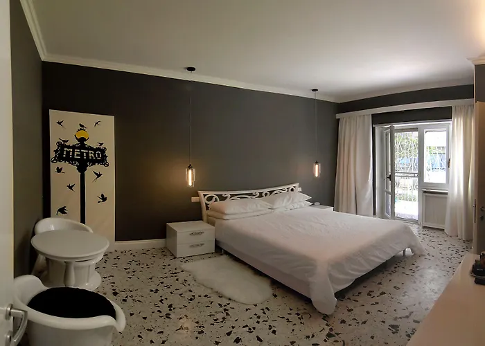 Tiburtina Garden 4*