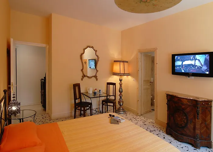 Oda ve Kahvaltı Tiburtina Garden 4*