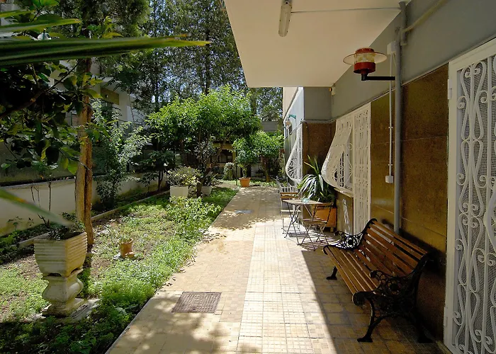 Tiburtina Garden 4*